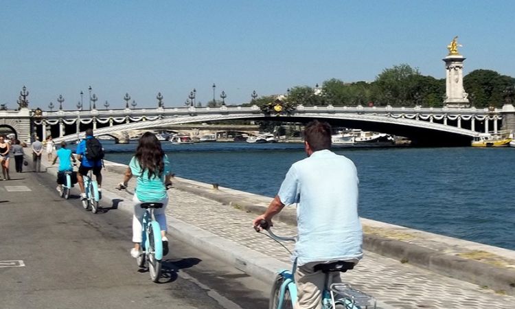 Electric Bike Tour in Paris: Is It Easier?